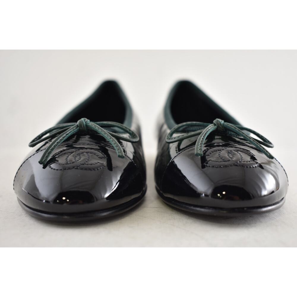 Chanel 26A Dark Green Black Crocodile Patent CC Logo Ballet Ballerina Flat 37.5 - Picture 13 of 16